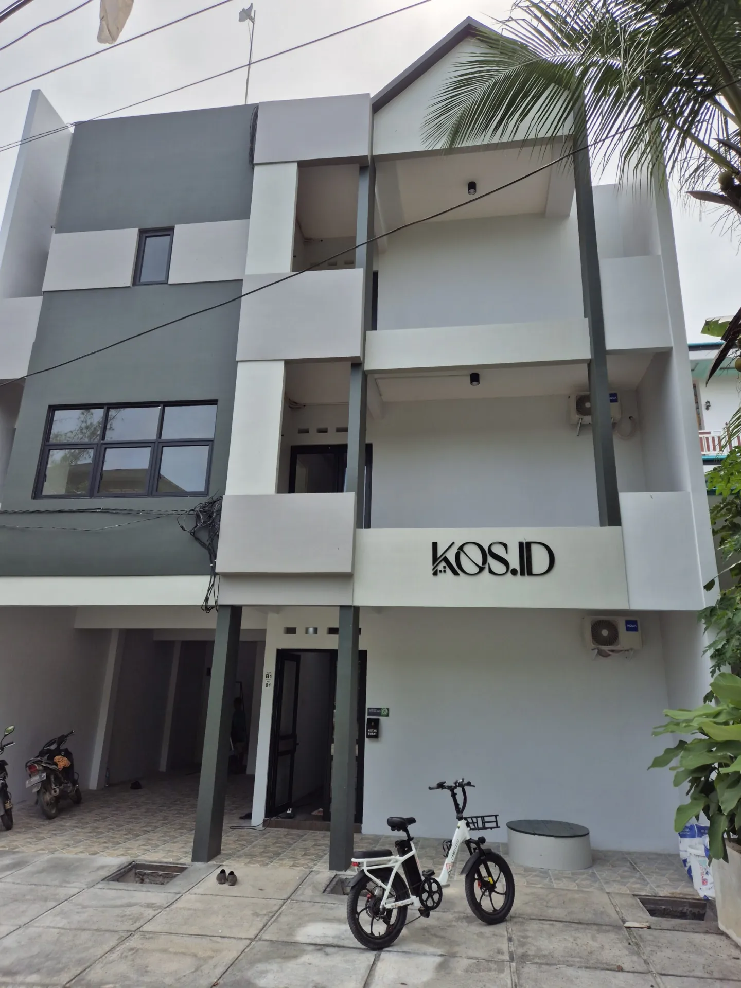 Kost Graha 1